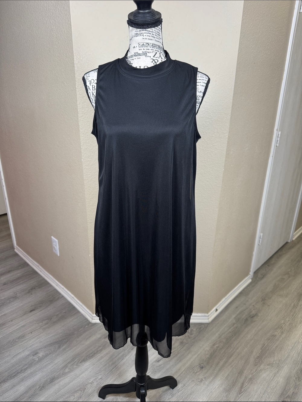 Nik‎ and Nash black dress